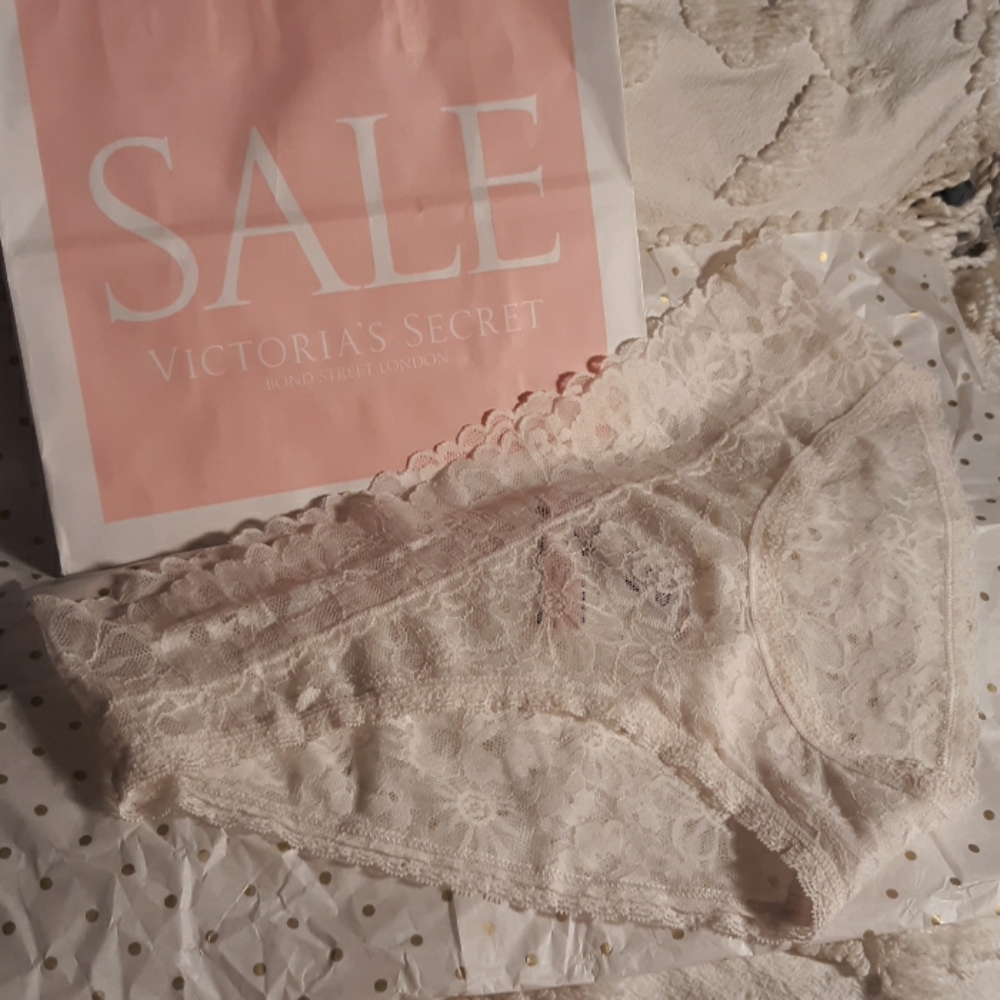 Victoria Secret Lace Hiphuggers